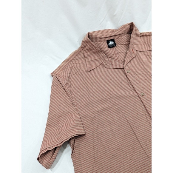 Nike ACG Men Short Sleeve Button Down Shirt Size XXL Hiking  Light Red Striped - Picture 2 of 8